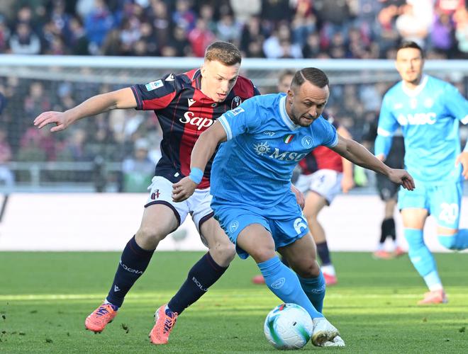 意甲博洛尼亚2-0那不勒斯达林加破僵卢库米头球建功的简单介绍