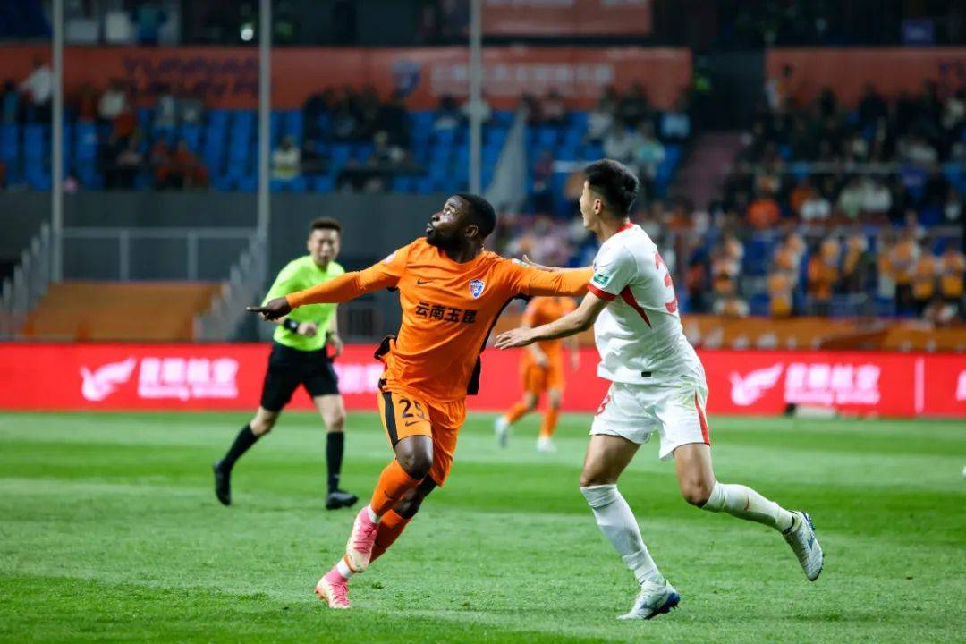 关于上海申花将对阵云南玉昆中超新军实力不俗申花要巩固领先优势的信息  第1张