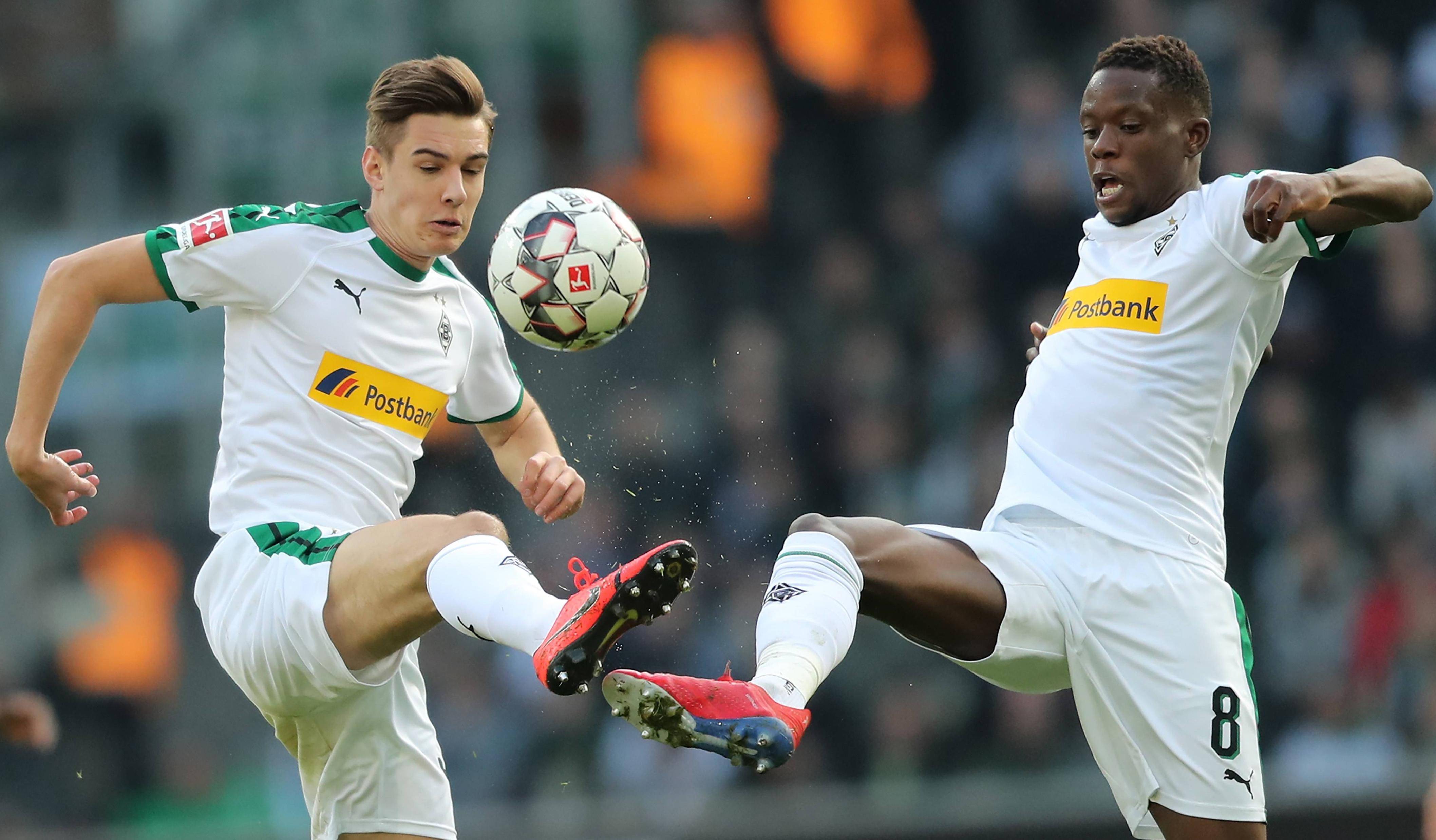 沃尔夫斯堡主帅下课球队当前身陷保级边缘的简单介绍