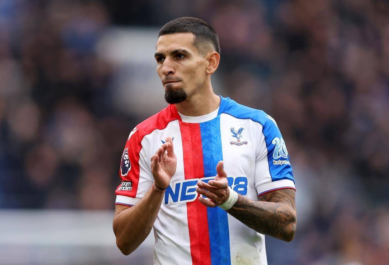 穆尼奥斯回应转会传闻承认为欧洲豪门效力是梦想的简单介绍