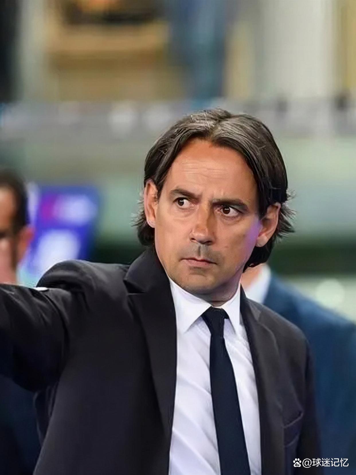 利雅得新月准备一亿英镑求购B费曼联对出售球员持开放态度的简单介绍 第2张 利雅得新月准备一亿英镑求购B费曼联对出售球员持开放态度的简单介绍 第2张